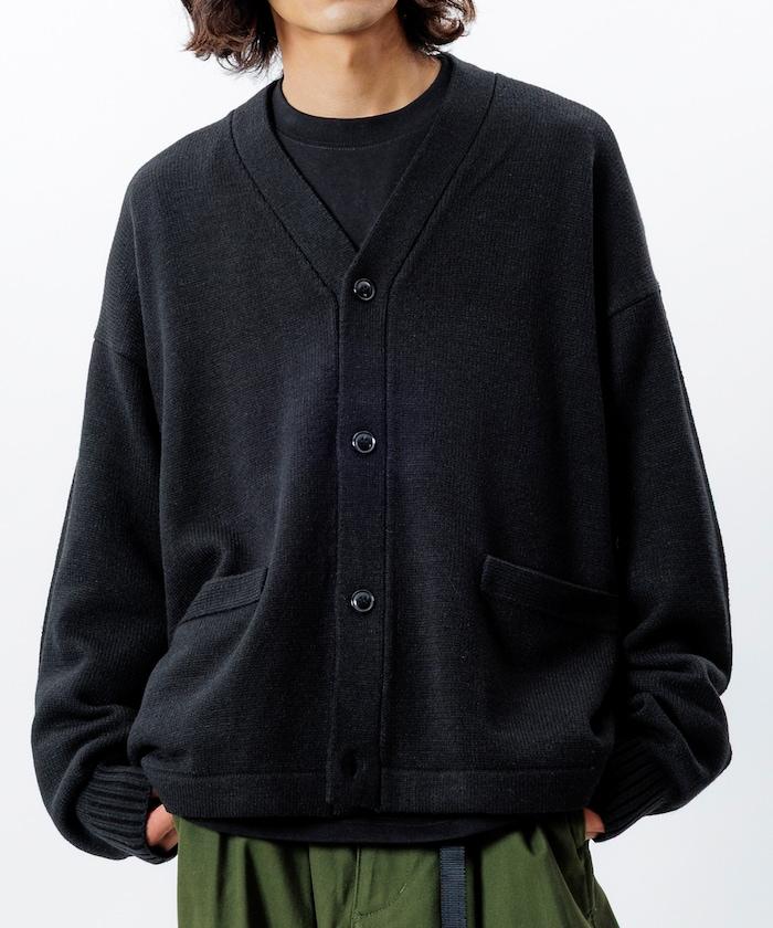 寬鬆版型 易打理 可水洗 V領開衫