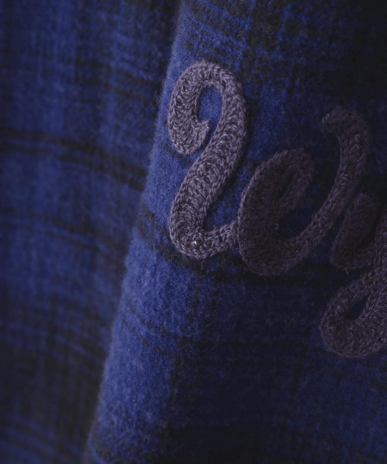 《WOMAN》刺繡格子襯衫
