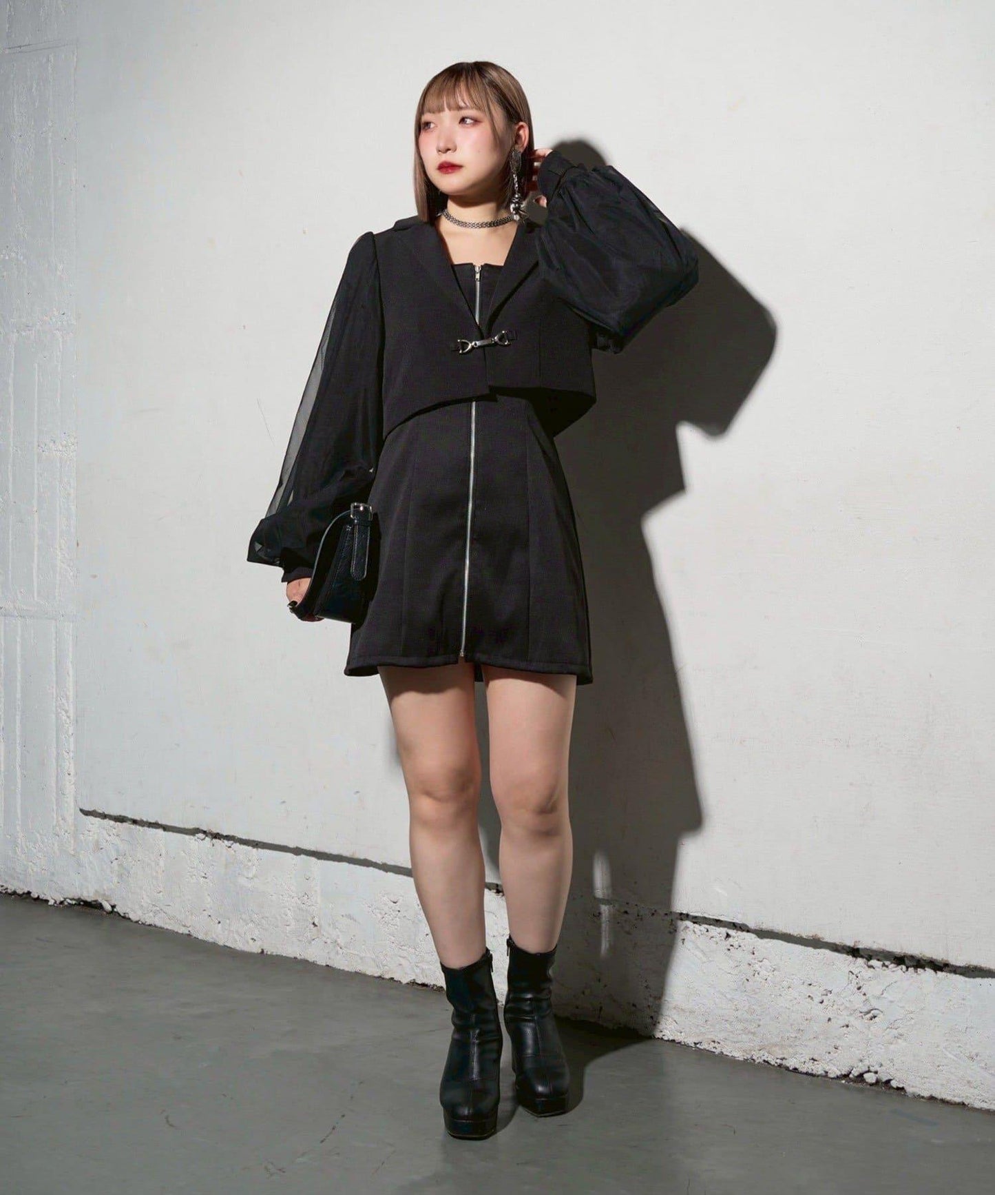 【Mavie..7】短款開衫+迷你吊帶連衣裙套裝