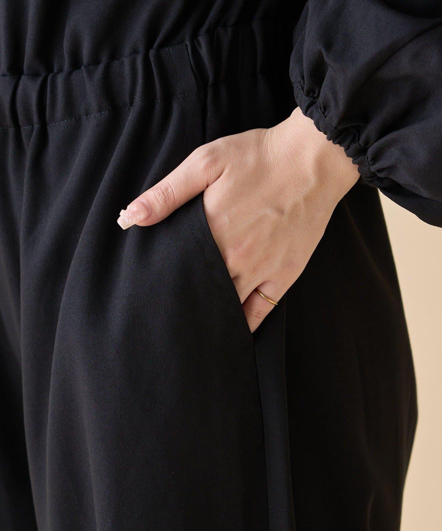 【nane】《有多種尺碼》泡泡袖連體褲