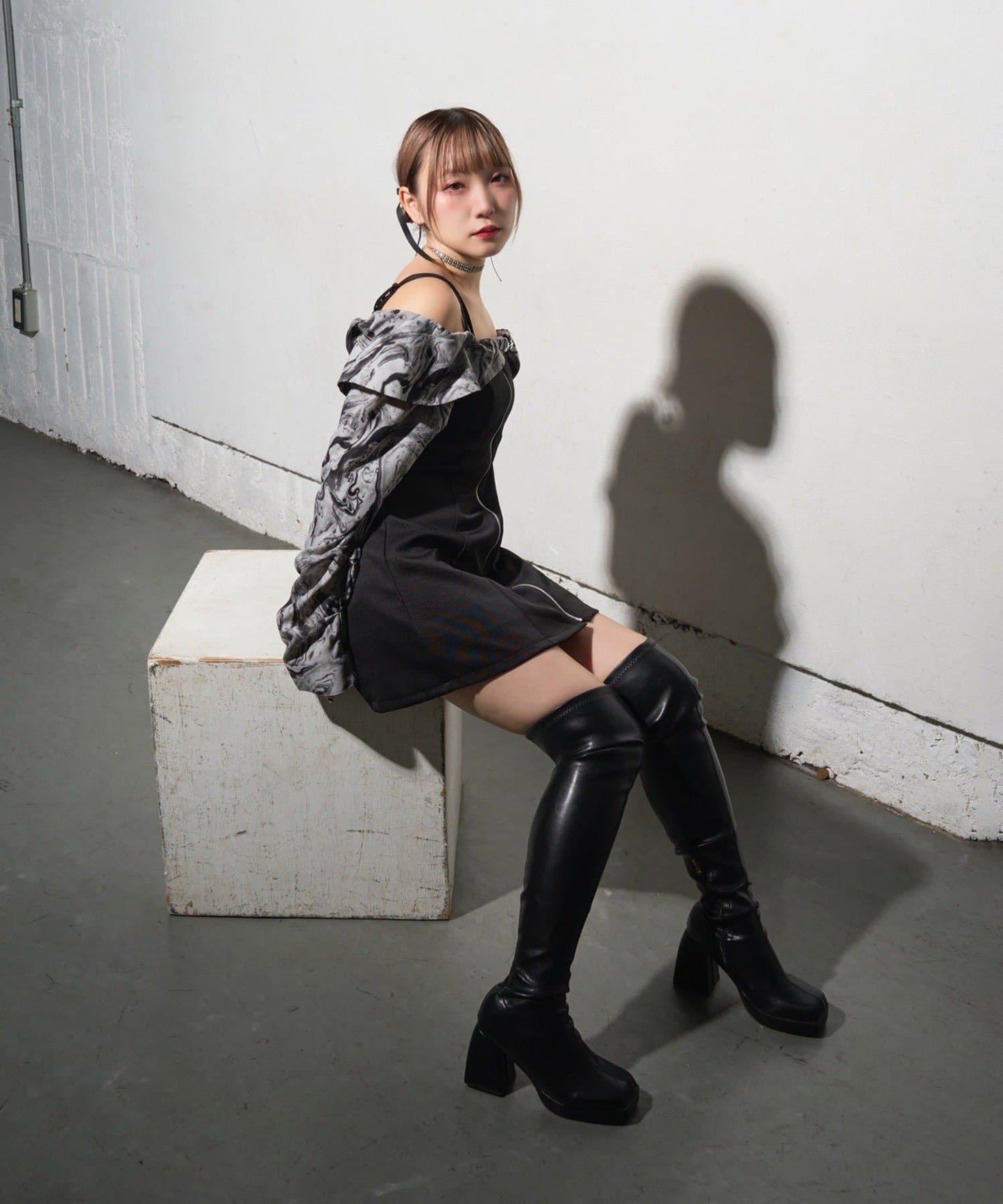 【Mavie..7】短款開衫+迷你吊帶連衣裙套裝