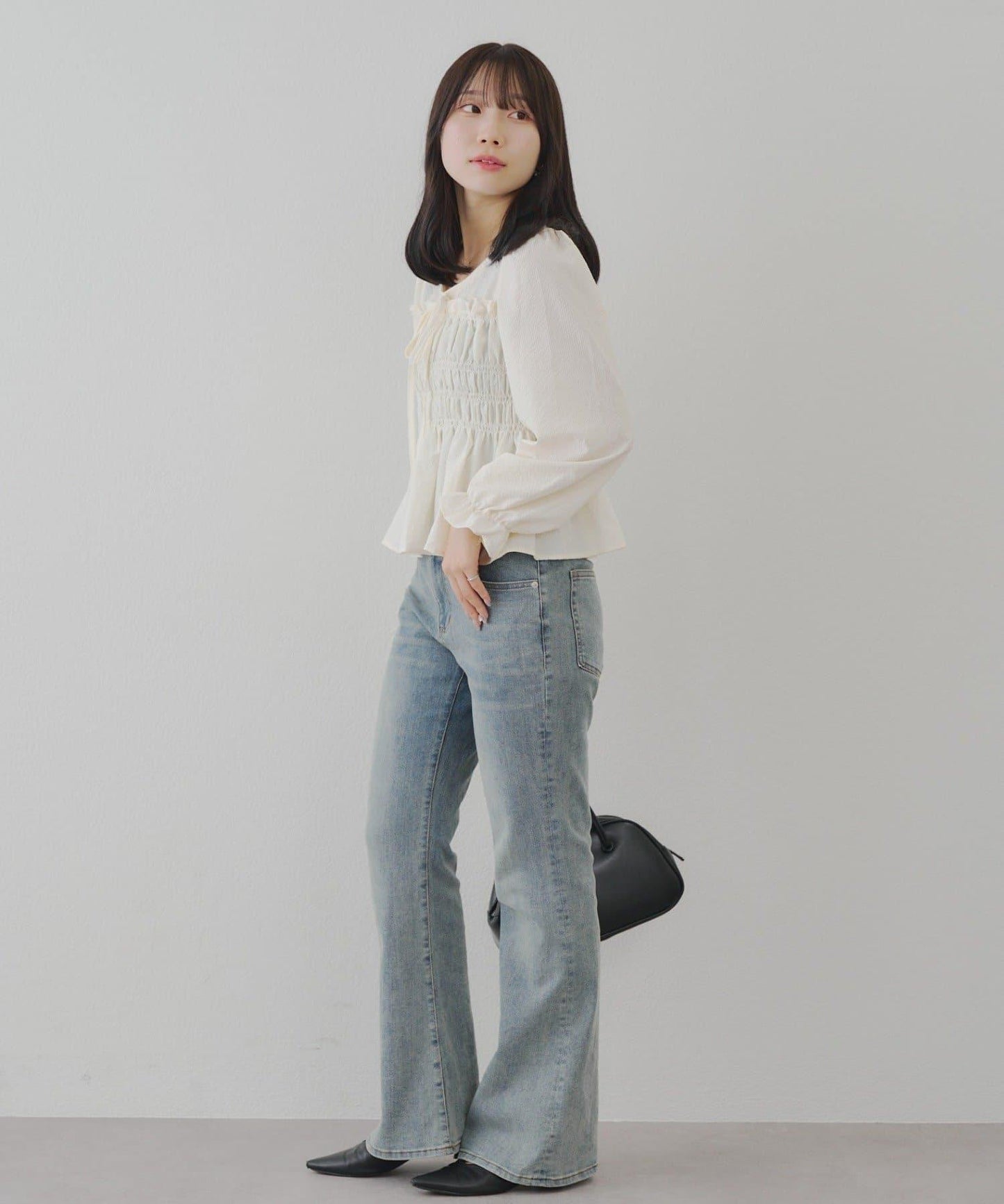 褶皺蝴蝶結荷葉邊上衣