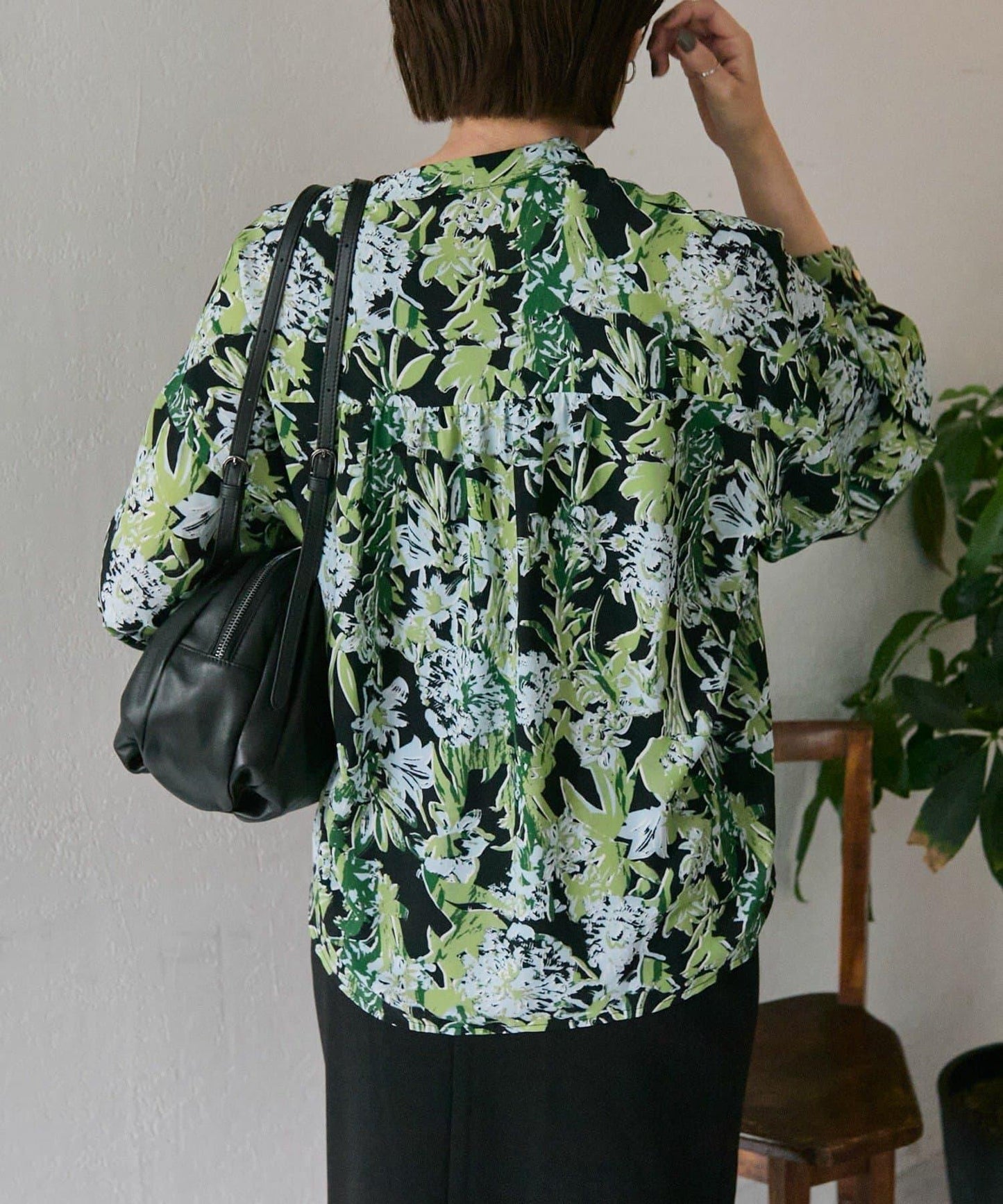 植物圖案/花卉圖案褶皺裝飾襯衫【SUM1 STYLE(スミスタイル)】