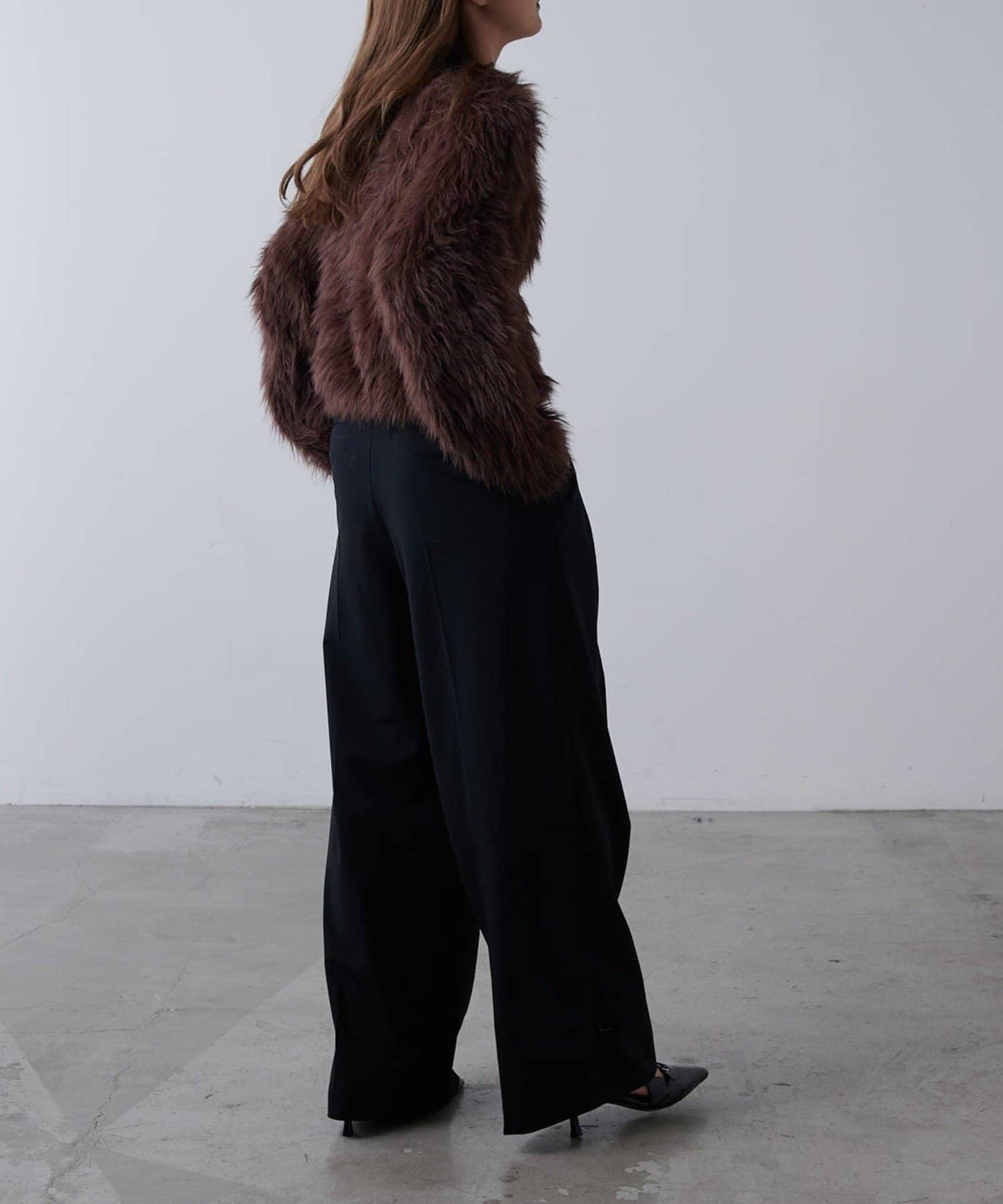 長絨圓領針織衫