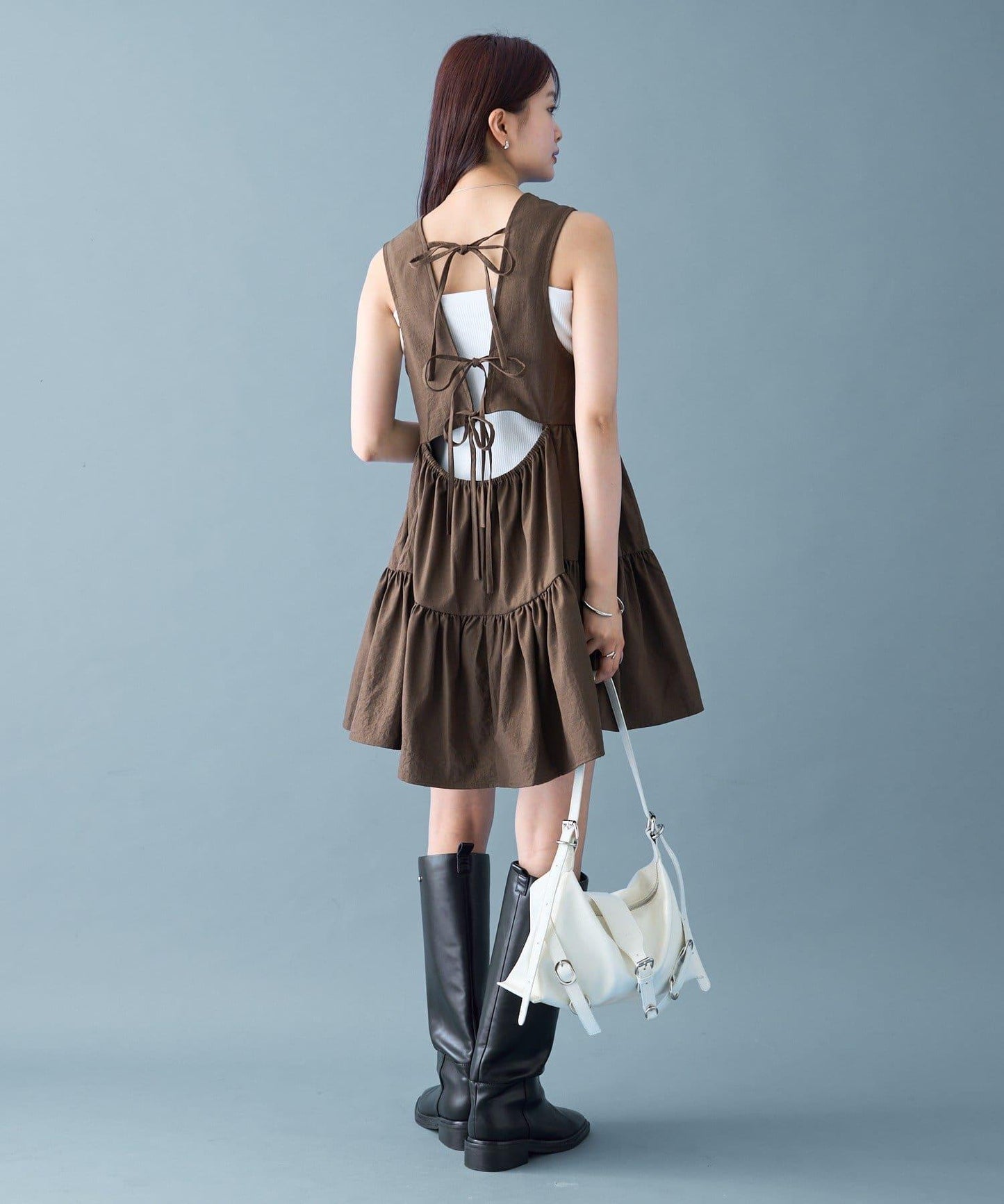 背部設計層疊長款上衣