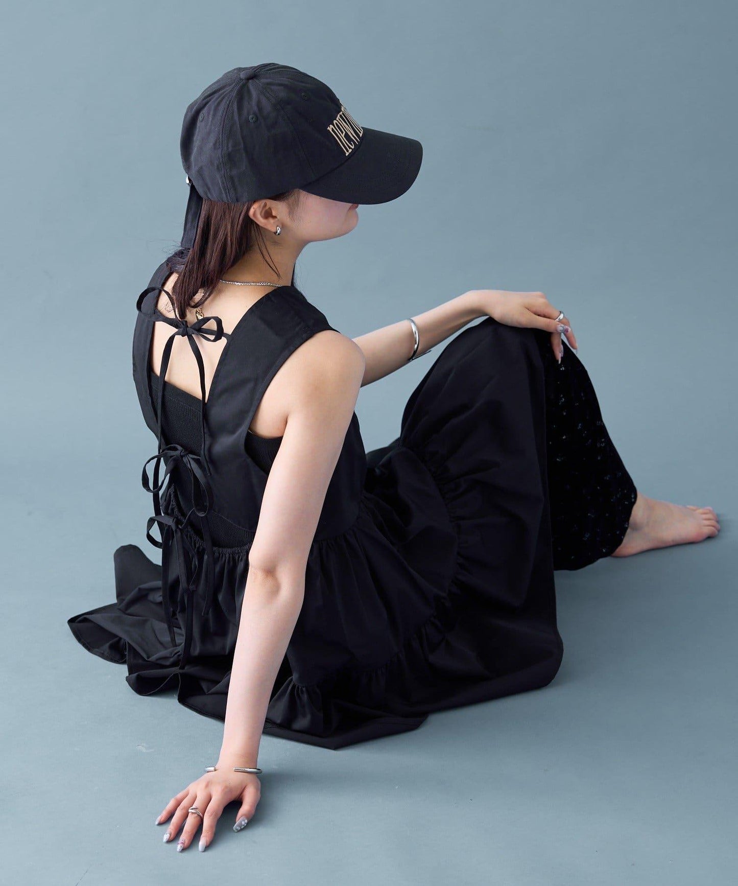 背部設計層疊長款上衣