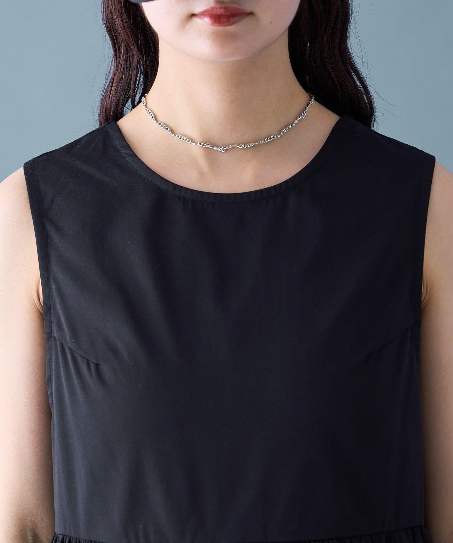 背部設計層疊長款上衣