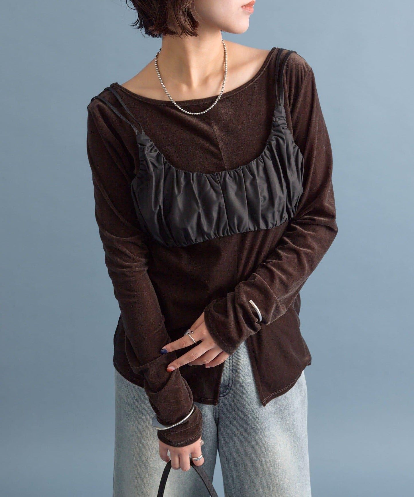 褶皺吊帶背心套裝上衣