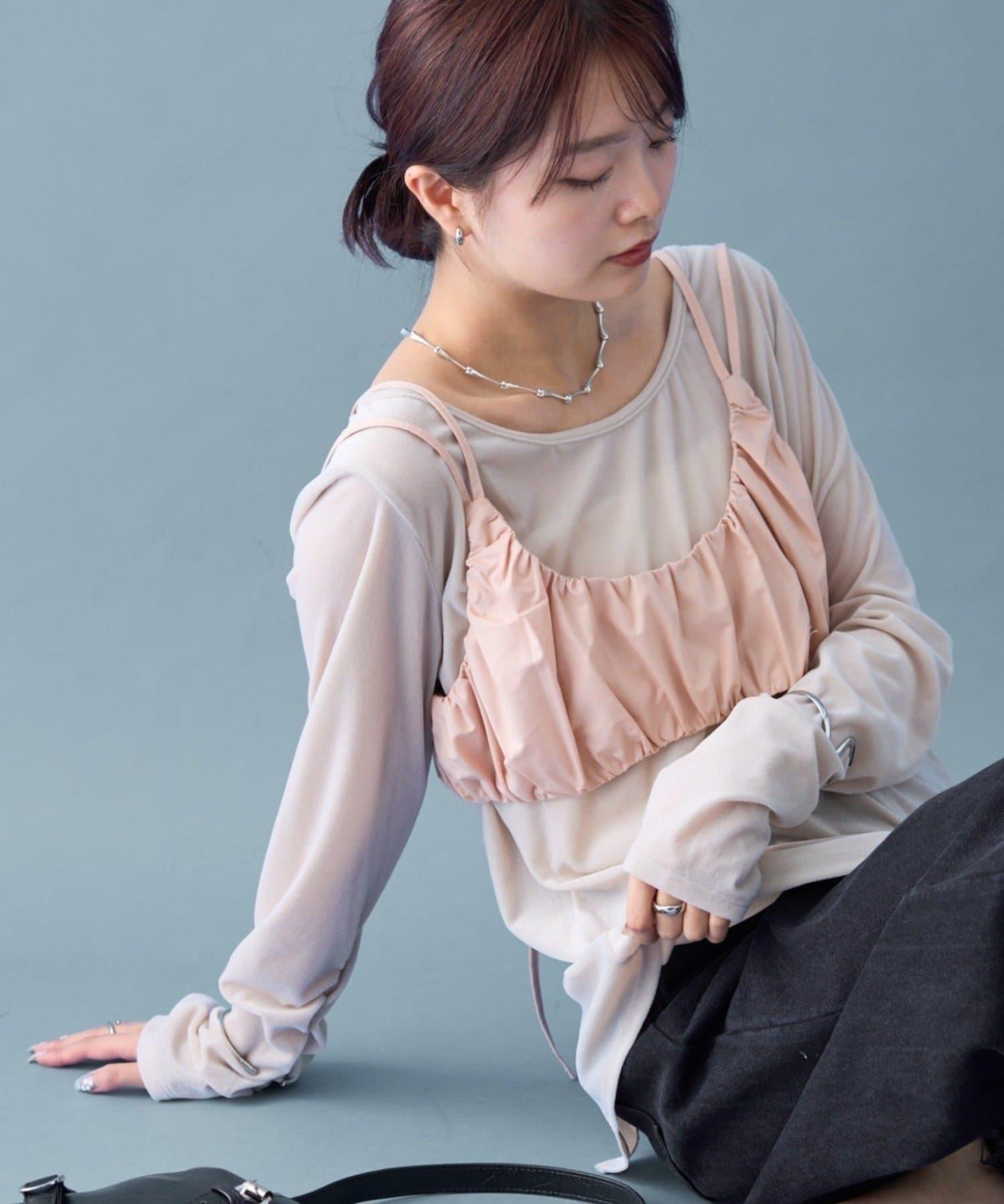 褶皺吊帶背心套裝上衣