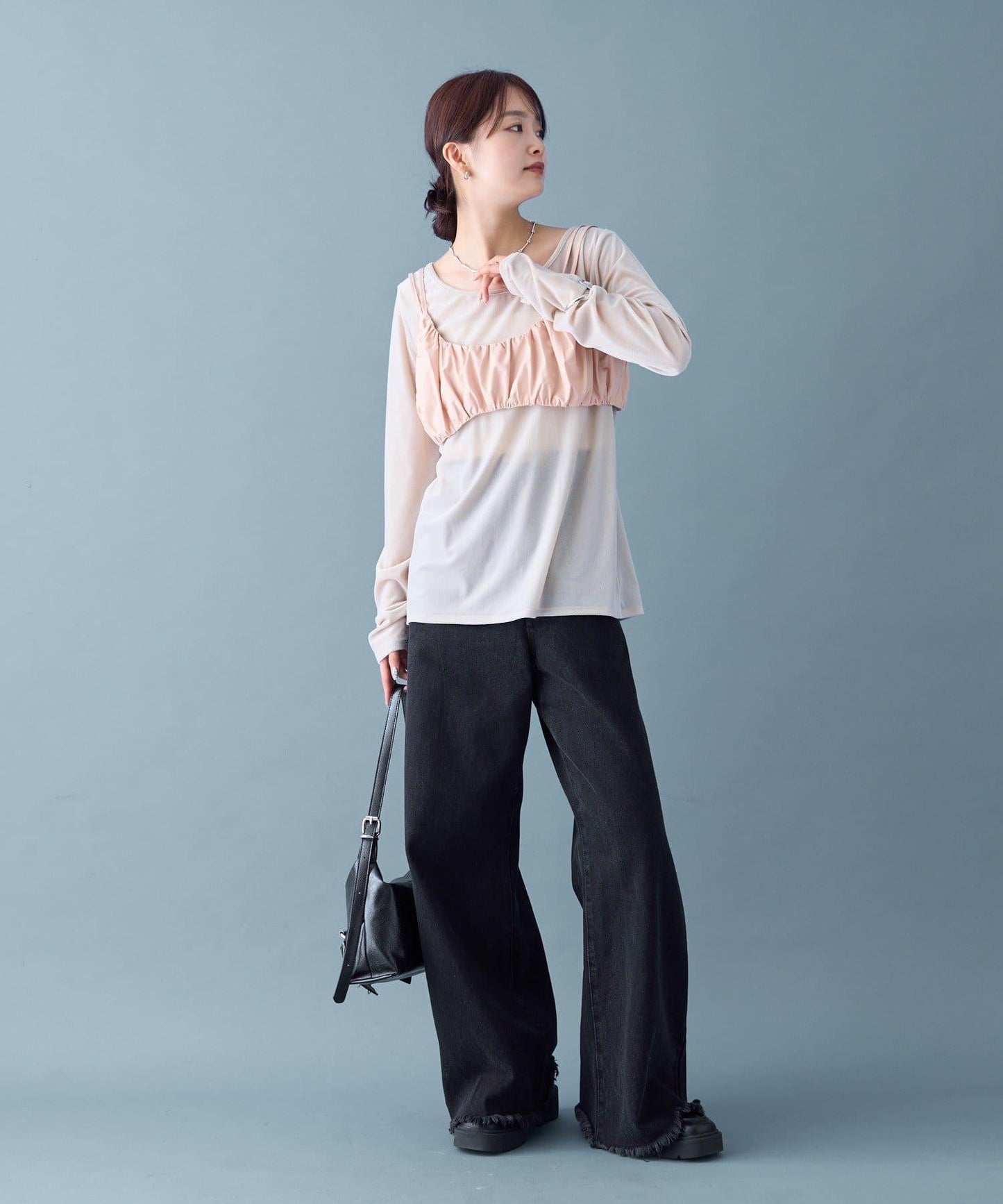 褶皺吊帶背心套裝上衣