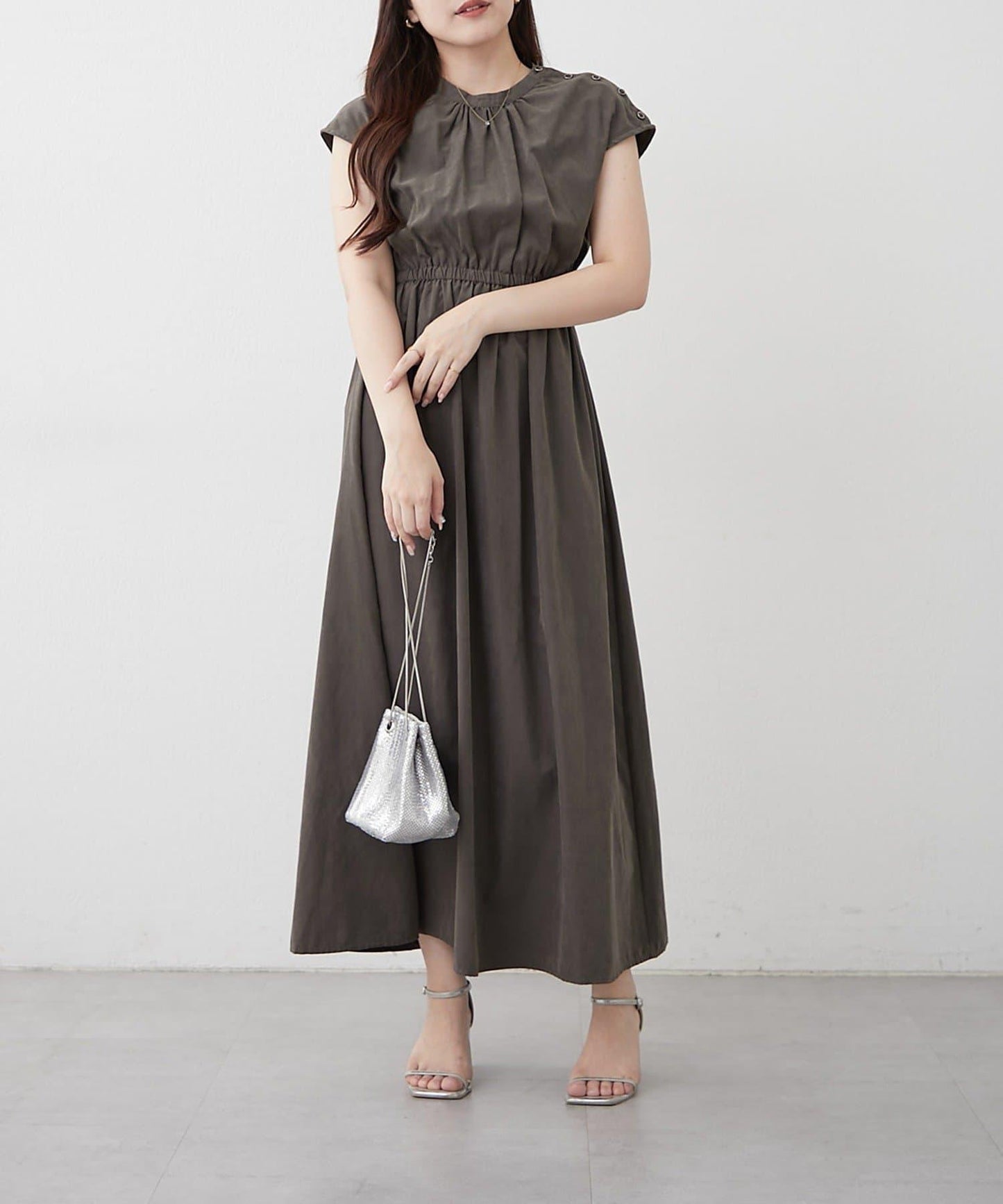 肩部紐扣法式連衣裙