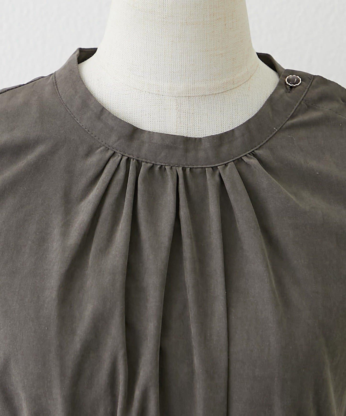 肩部紐扣法式連衣裙