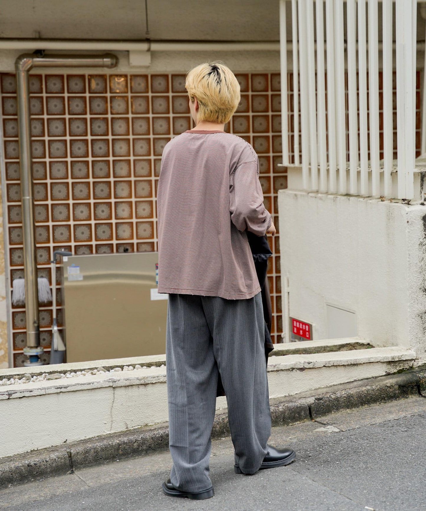 【Kastane】手工做舊破洞條紋長袖T恤
