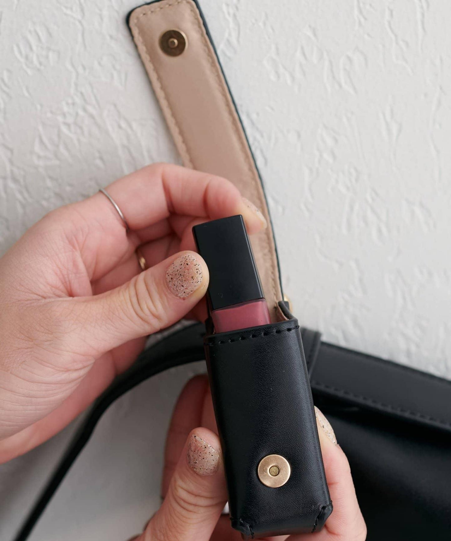 附帶唇膏盒橫款單肩包