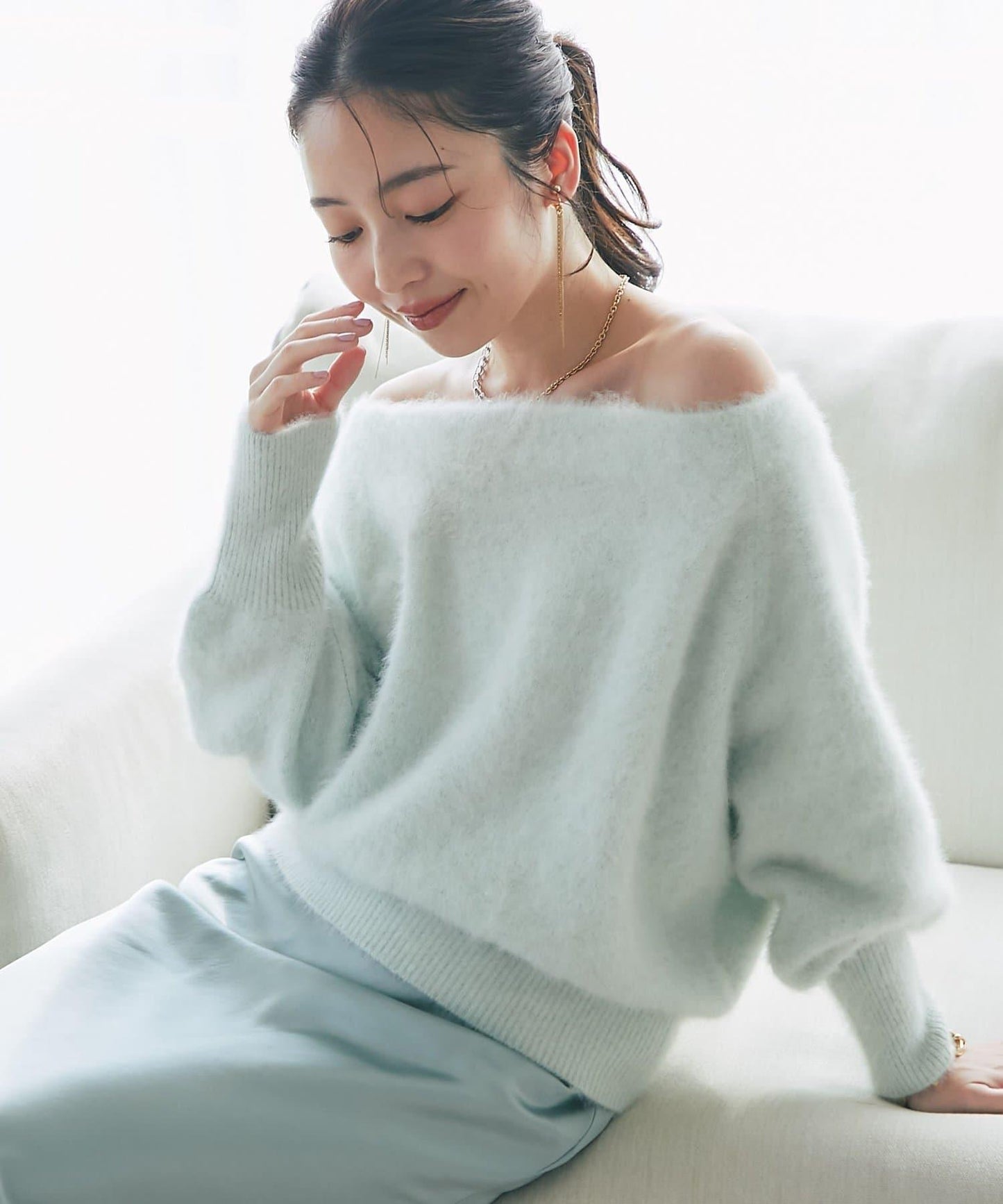 【miki監修】毛絨羊毛羊絨混紡一字肩針織衫