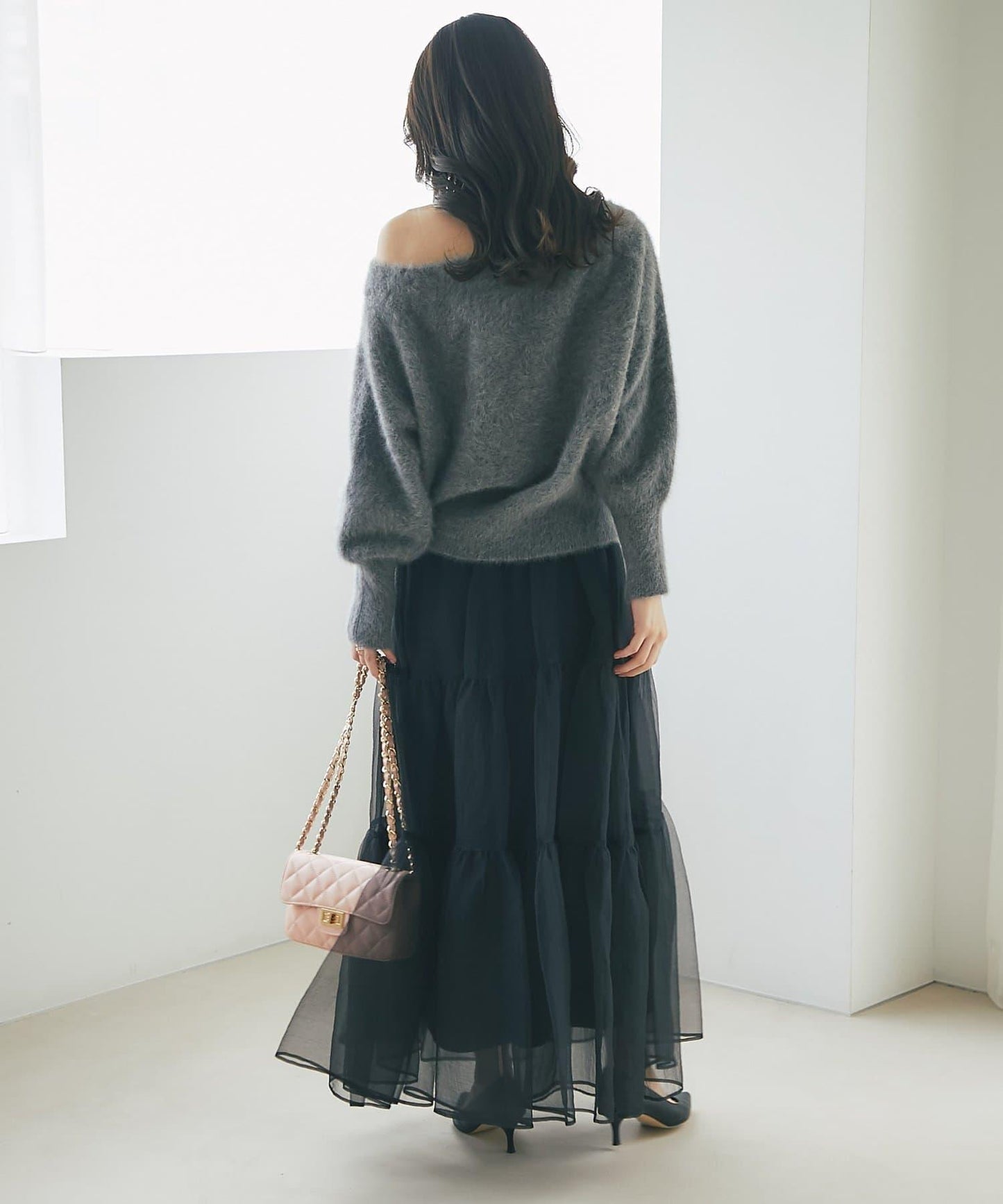 【miki監修】毛絨羊毛羊絨混紡一字肩針織衫