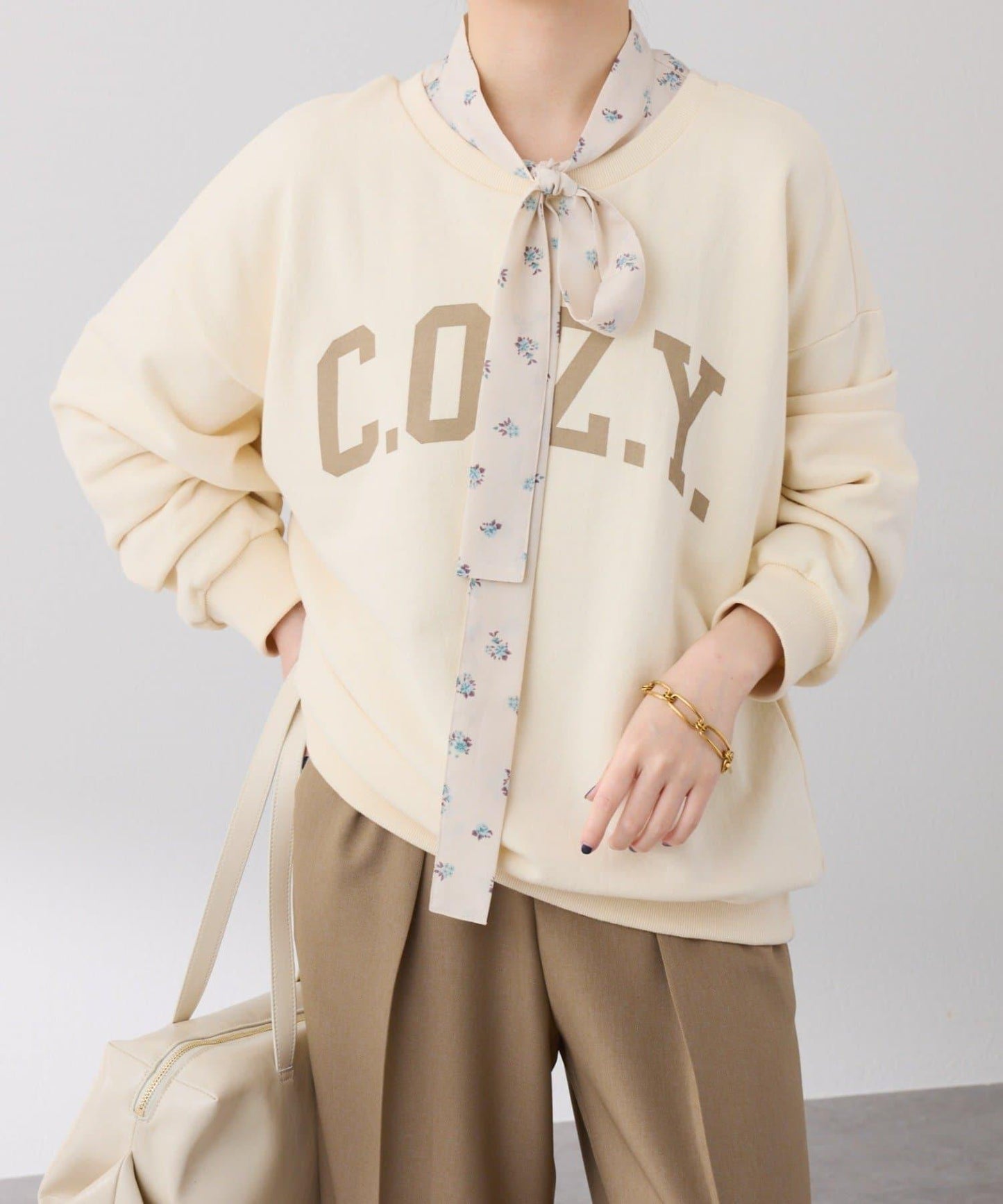 【前後兩種穿法】COZY標誌衛衣