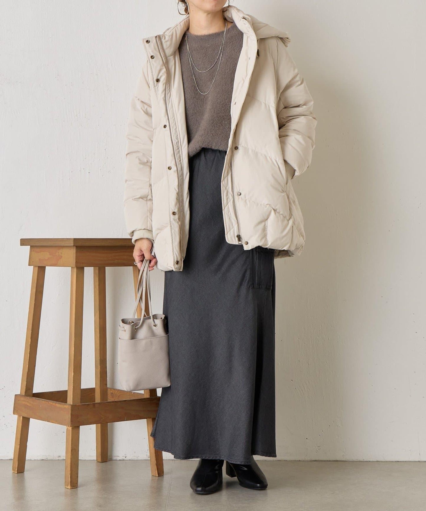金屬孔眼連帽羽絨服