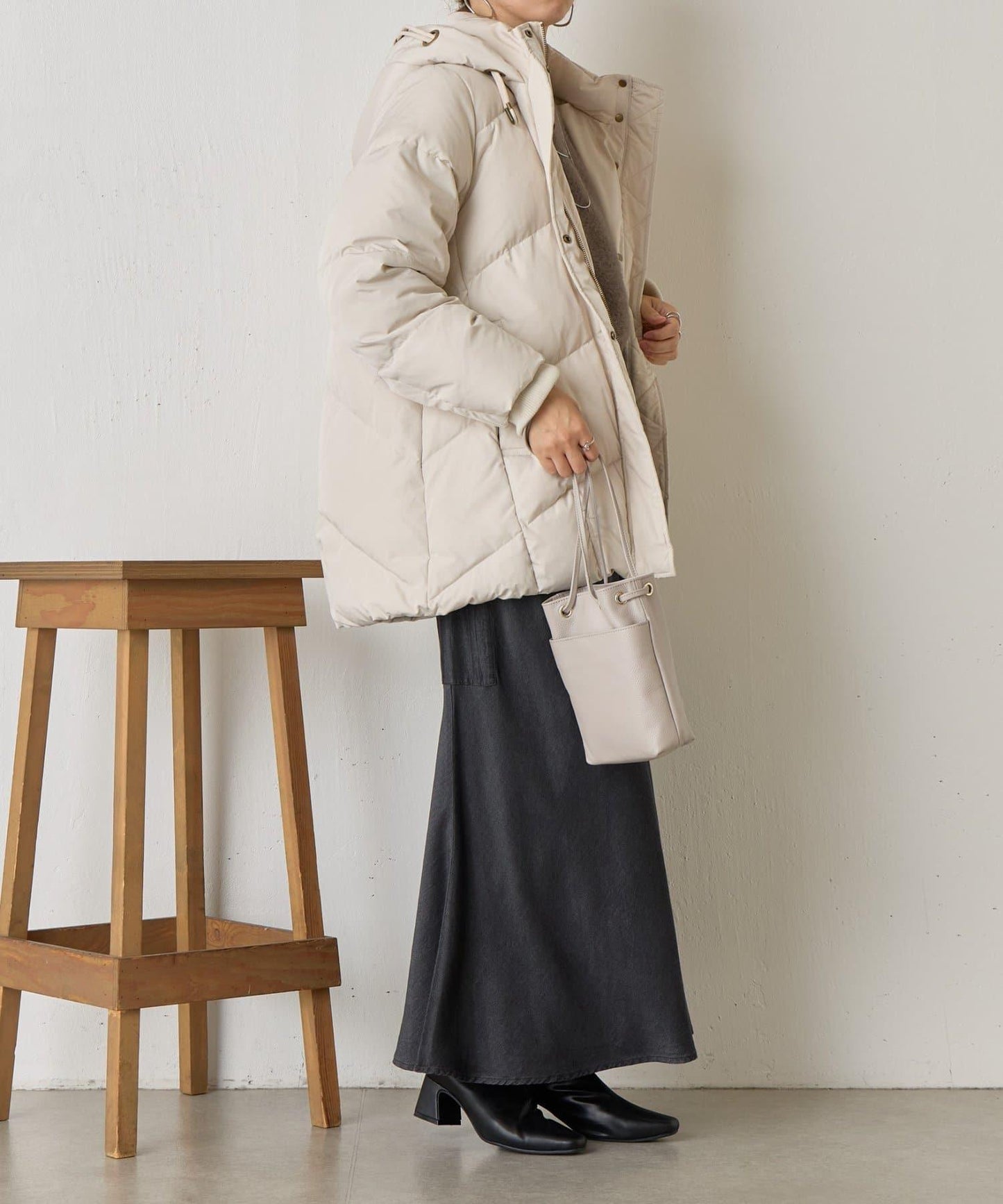 金屬孔眼連帽羽絨服