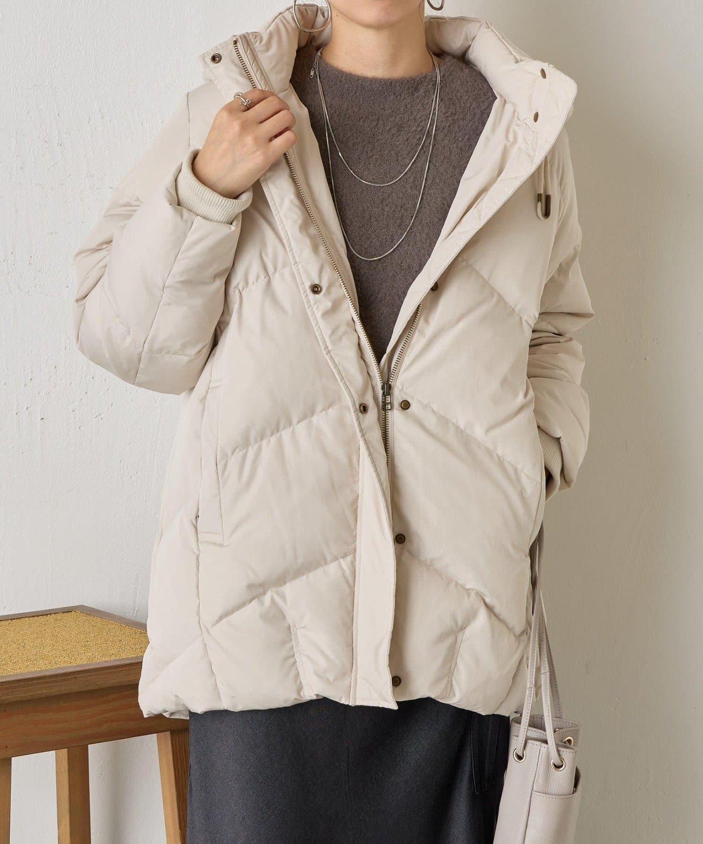 金屬孔眼連帽羽絨服