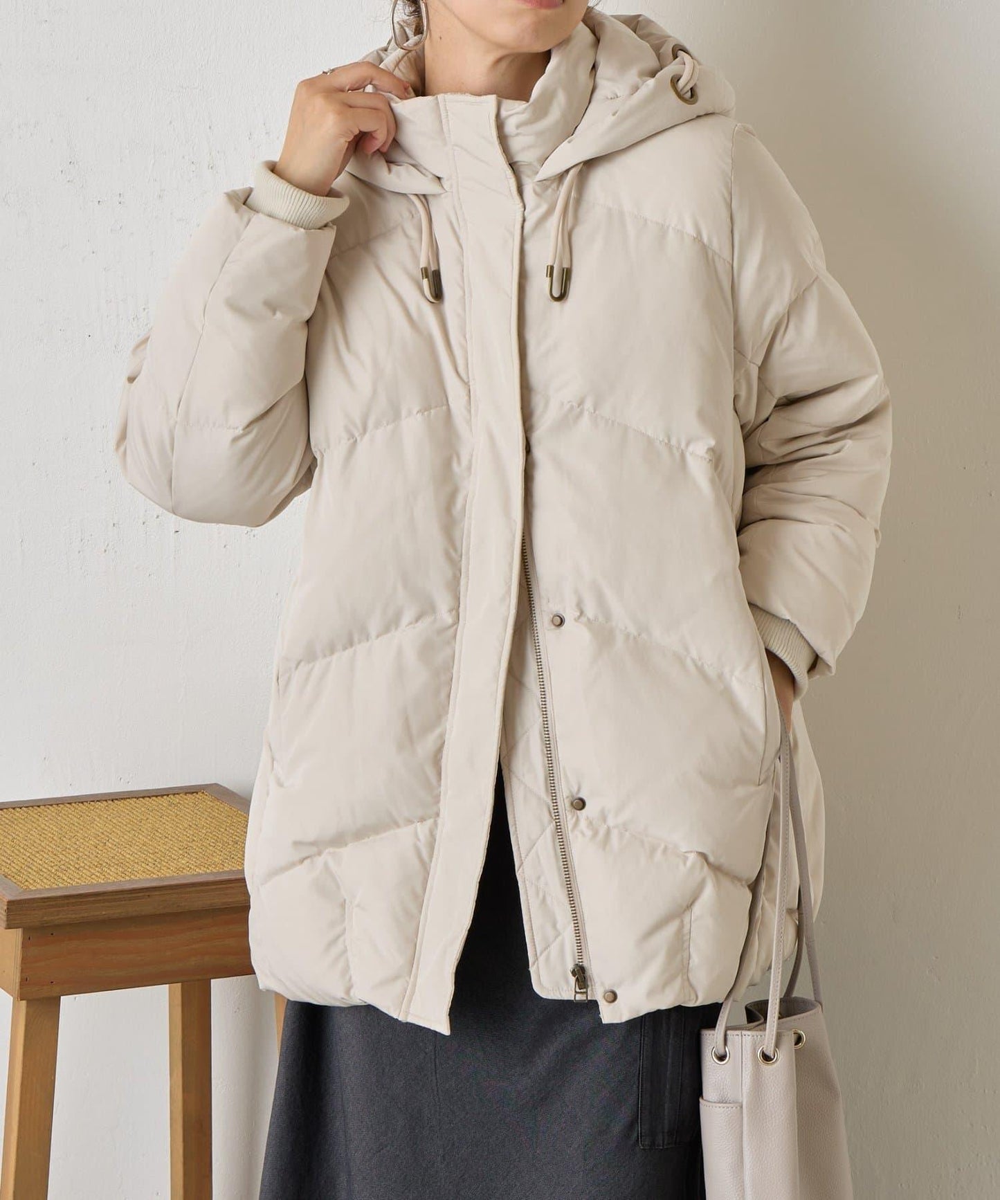 金屬孔眼連帽羽絨服