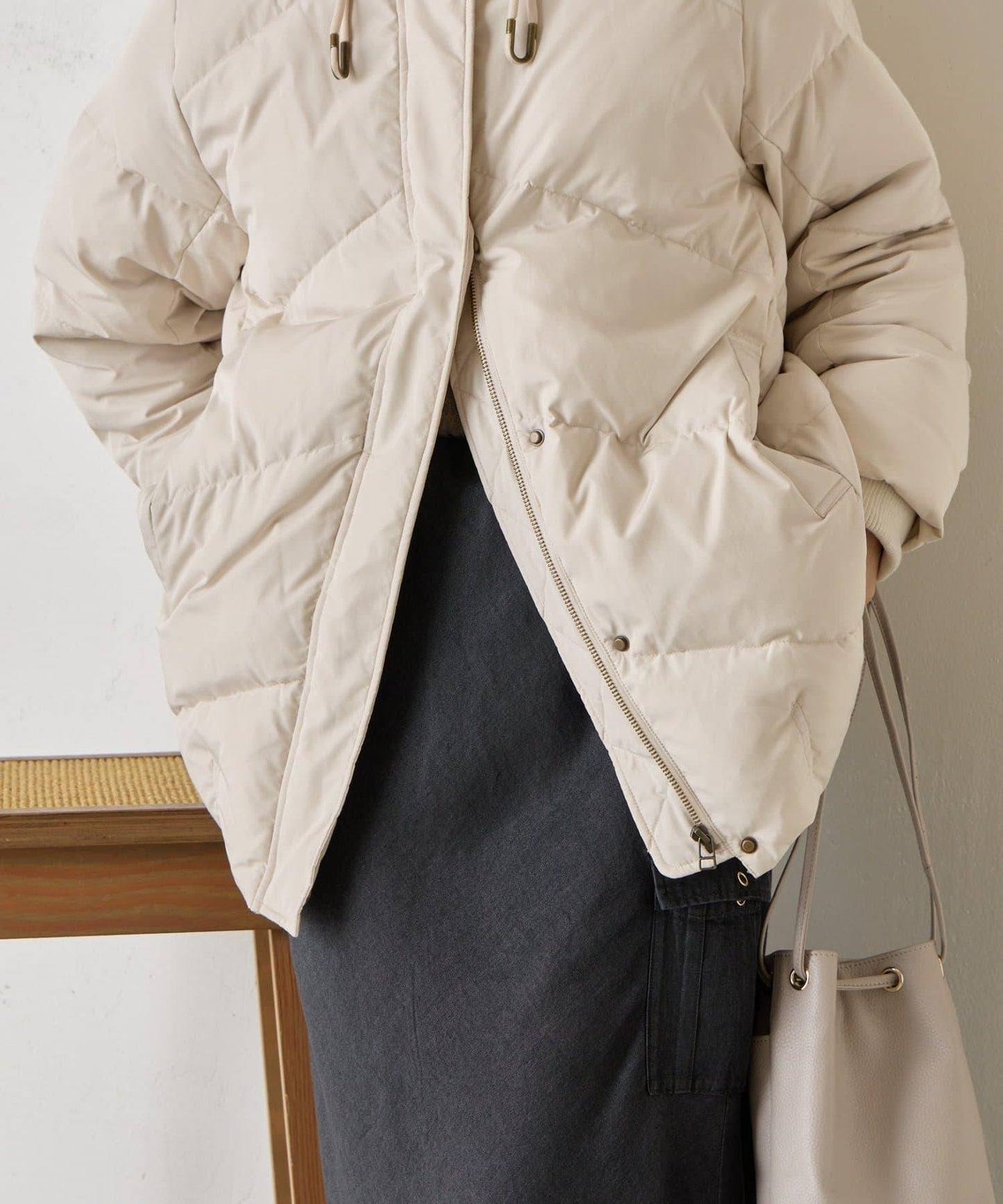 金屬孔眼連帽羽絨服