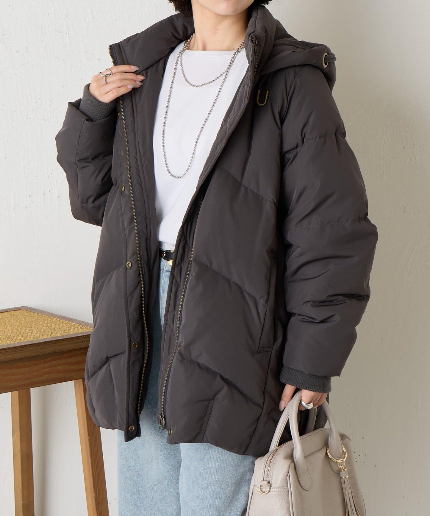 金屬孔眼連帽羽絨服
