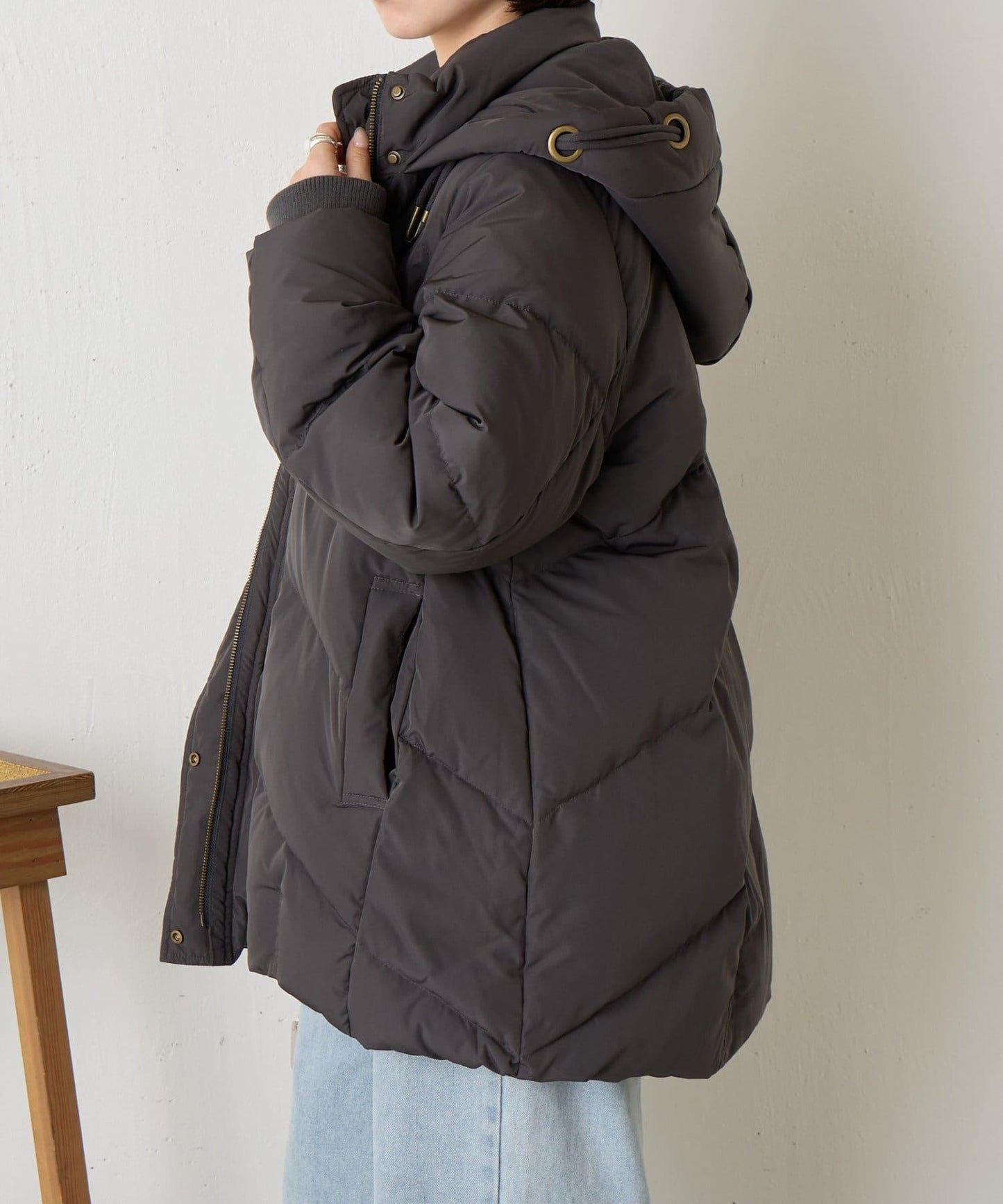 金屬孔眼連帽羽絨服