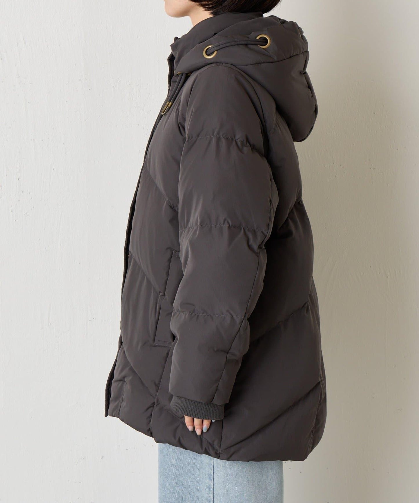 金屬孔眼連帽羽絨服