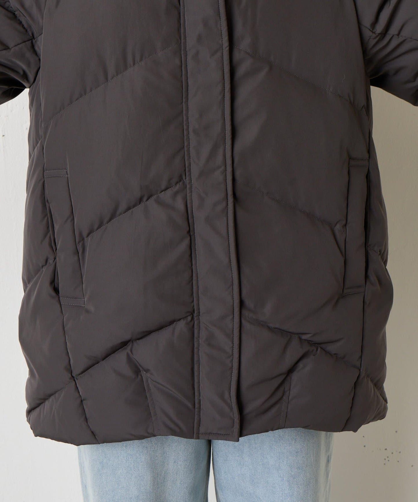 金屬孔眼連帽羽絨服