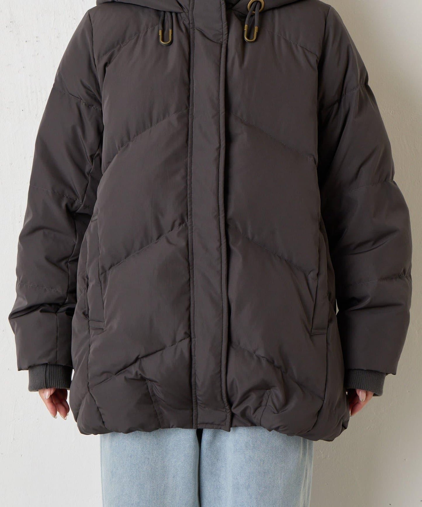金屬孔眼連帽羽絨服