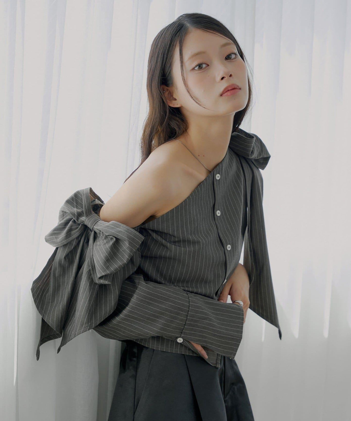 【SALON by Chico】不對稱設計大蝴蝶結襯衫