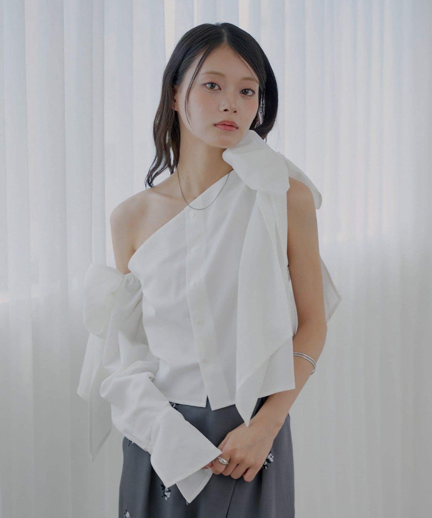 【SALON by Chico】不對稱設計大蝴蝶結襯衫