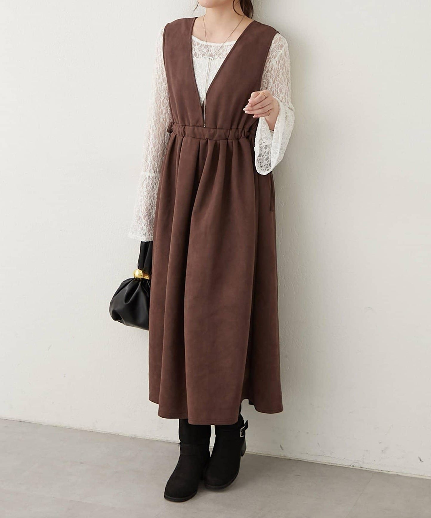 褶皺拼接連衣裙