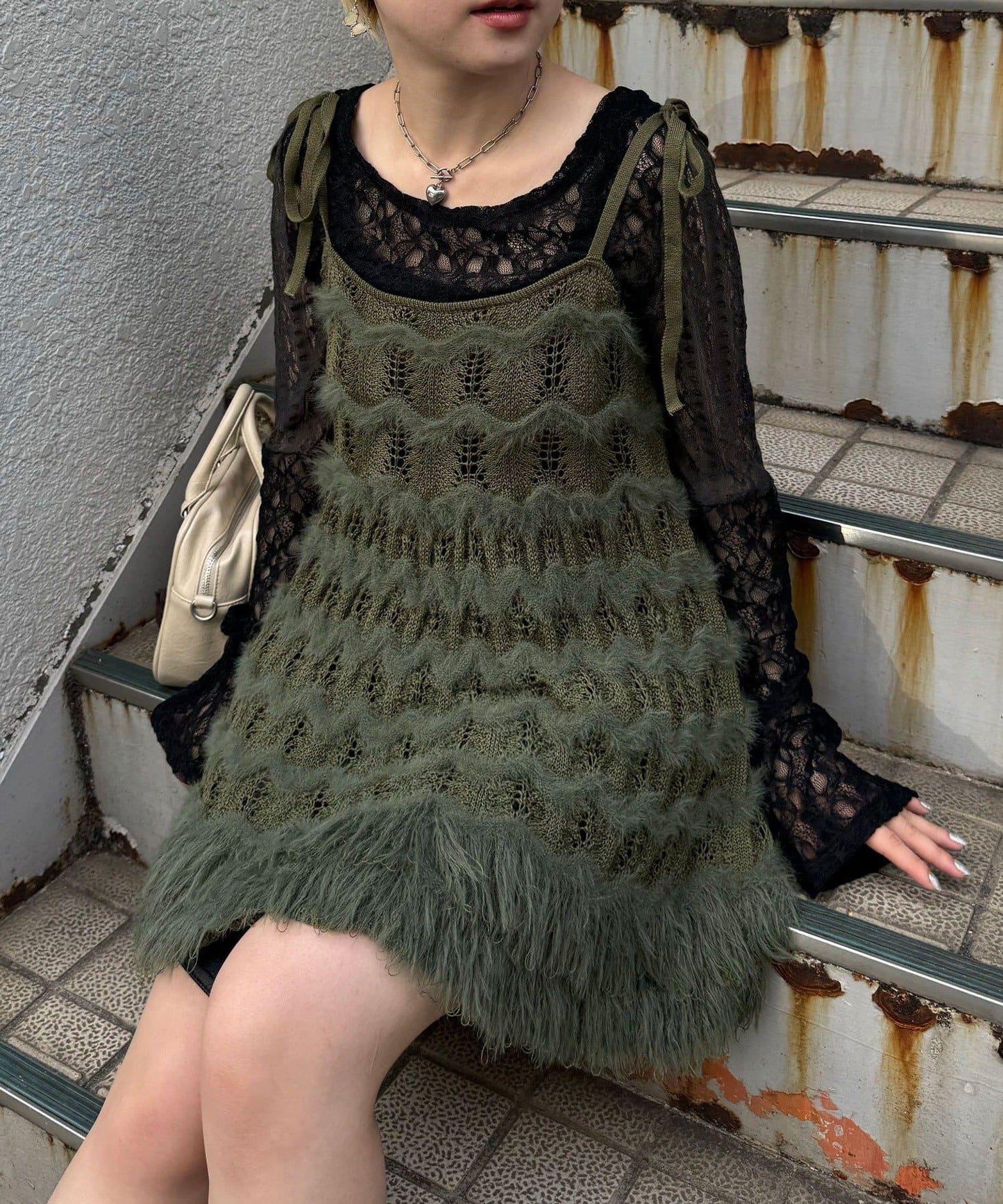 圈圈紗針織長款吊帶連衣裙