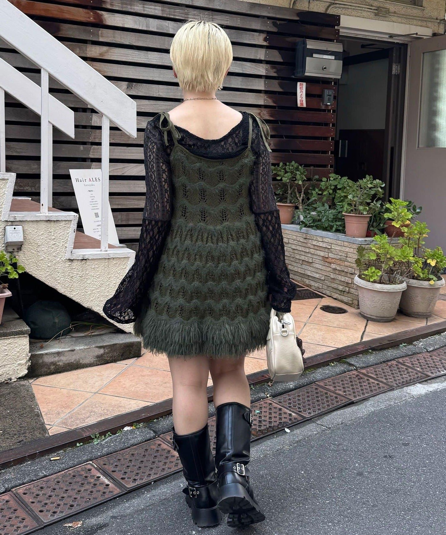 圈圈紗針織長款吊帶連衣裙