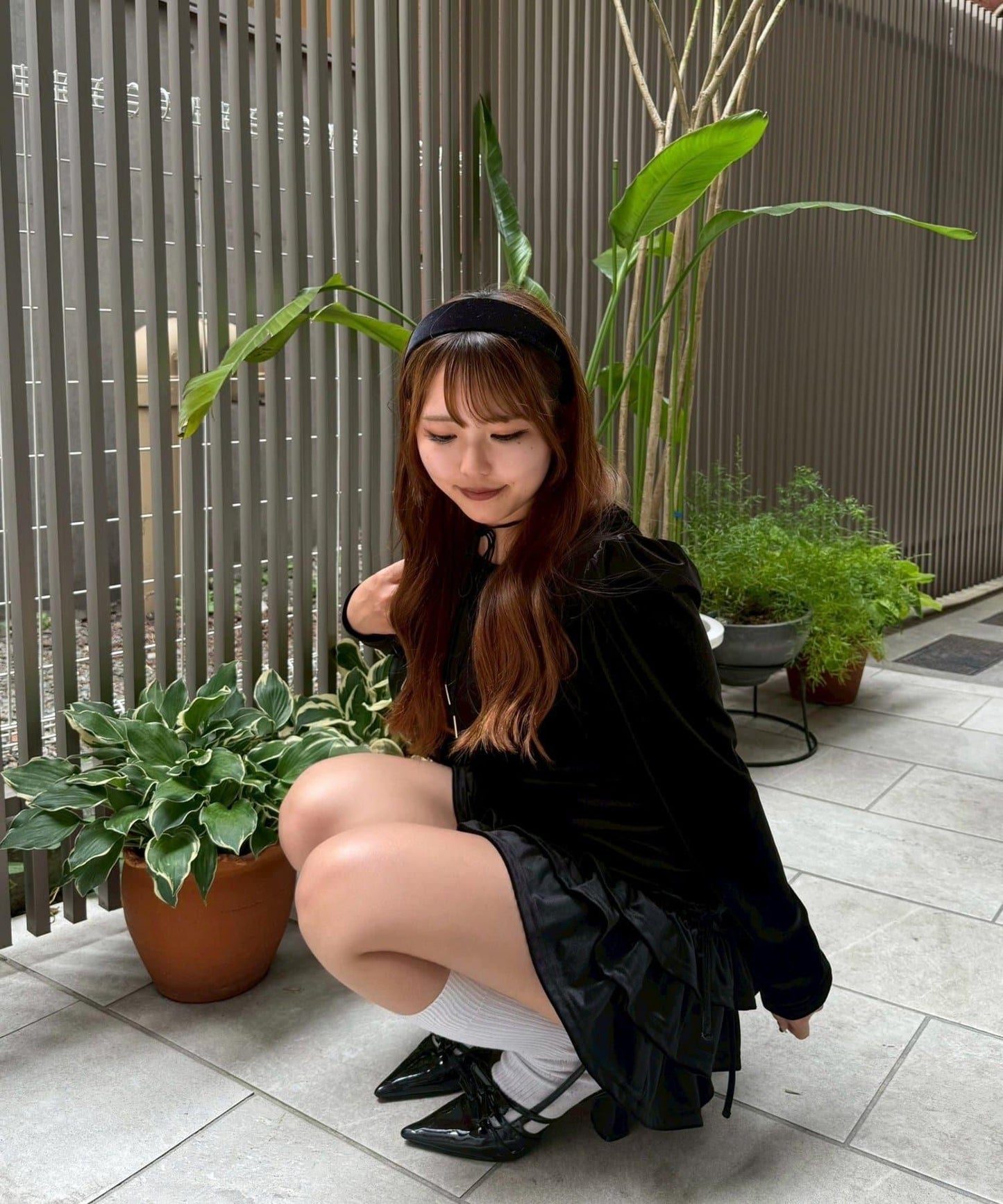 【めい@may_81oセレクト】天鵝絨下襬荷葉邊迷你連衣裙