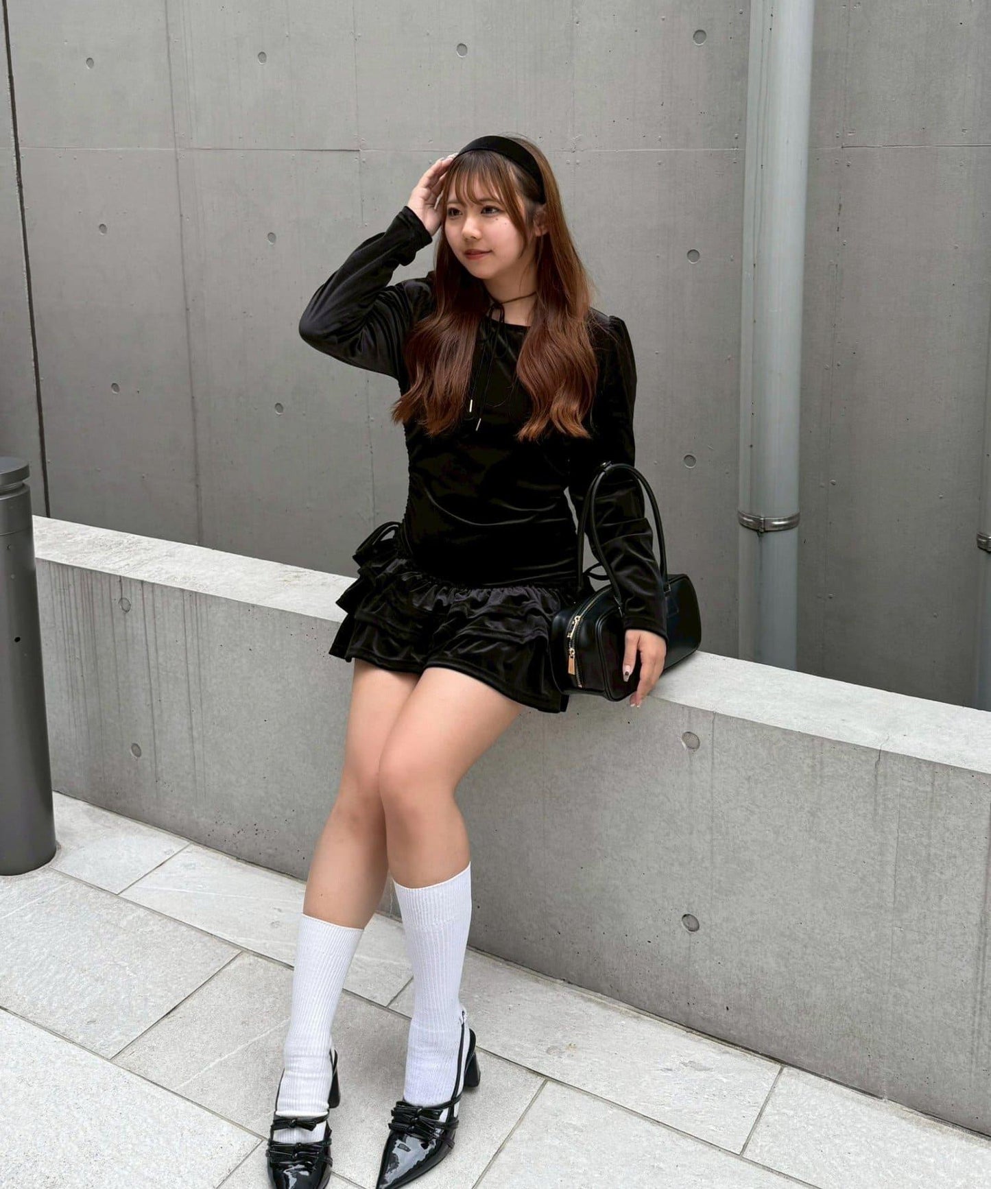 【めい@may_81oセレクト】天鵝絨下襬荷葉邊迷你連衣裙