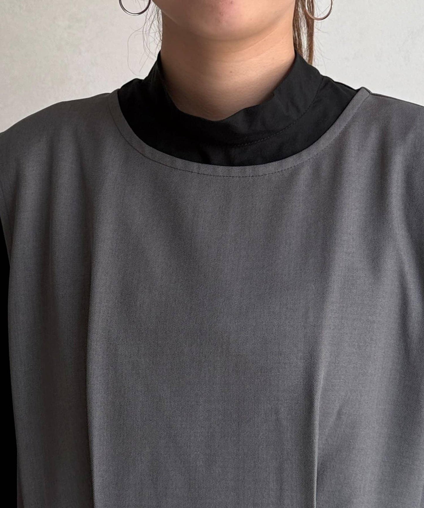 褶皺連衣裙