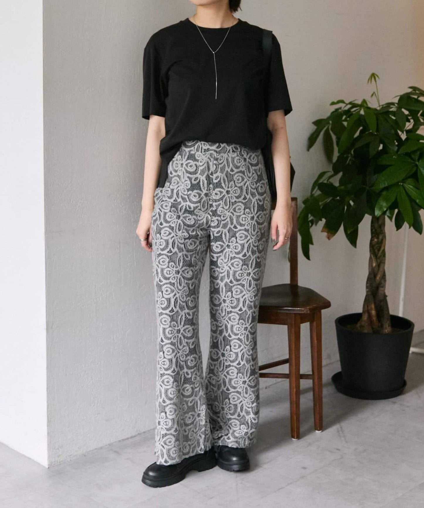 《動畫あり/ウエスト総ゴム》佩斯利花紋/花卉圖案/蕾絲喇叭褲【SUM1 STYLE(スミスタイル)】