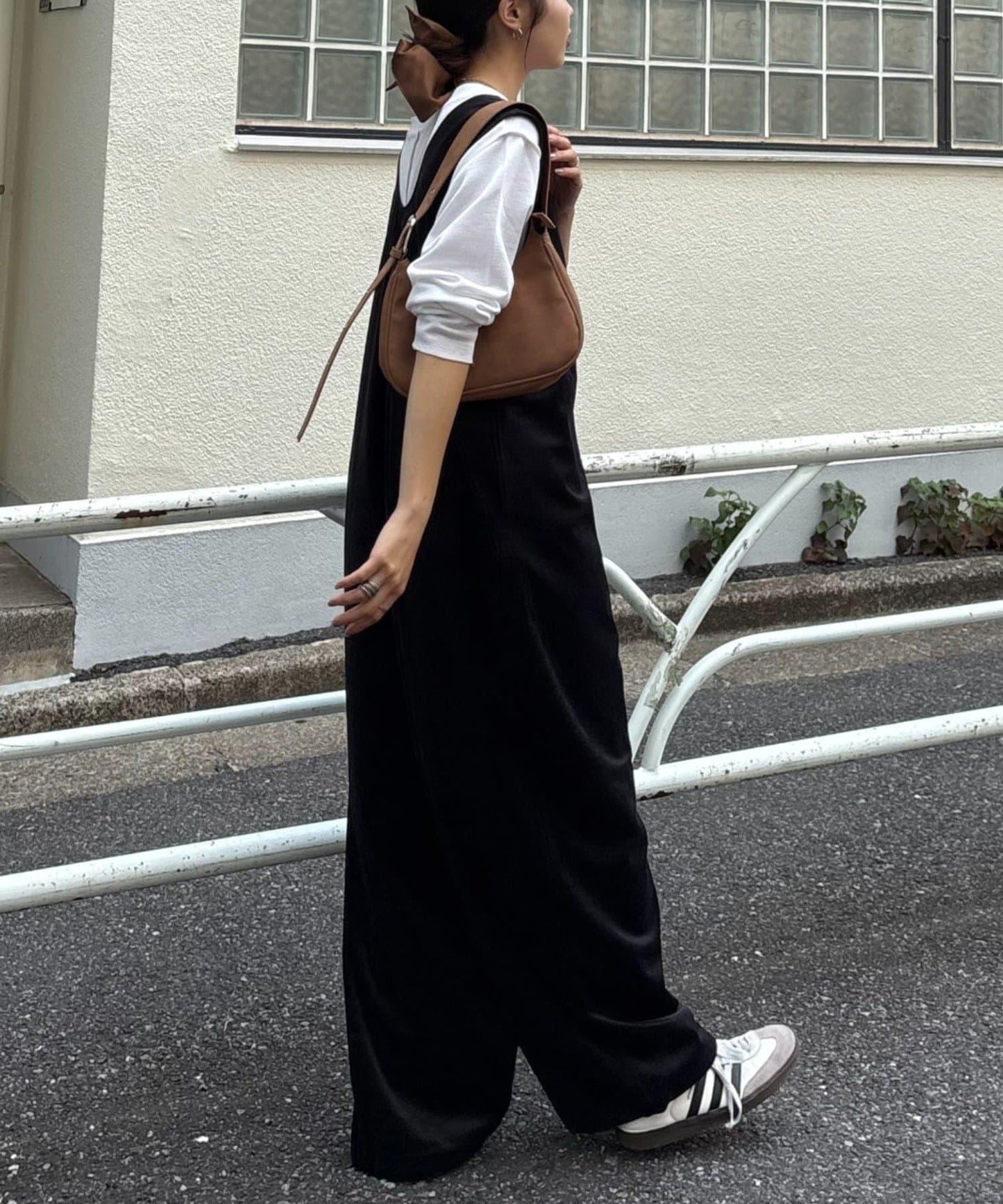 天鵝絨抽繩收腳連體褲