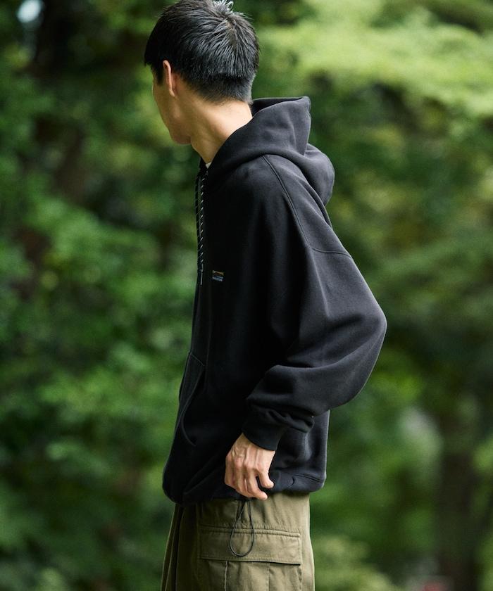 寬鬆版型 單點標誌套頭連帽衛衣/下襬抽繩/加絨內裡