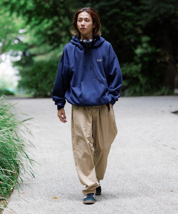 寬鬆版型 單點標誌套頭連帽衛衣/下襬抽繩/加絨內裡