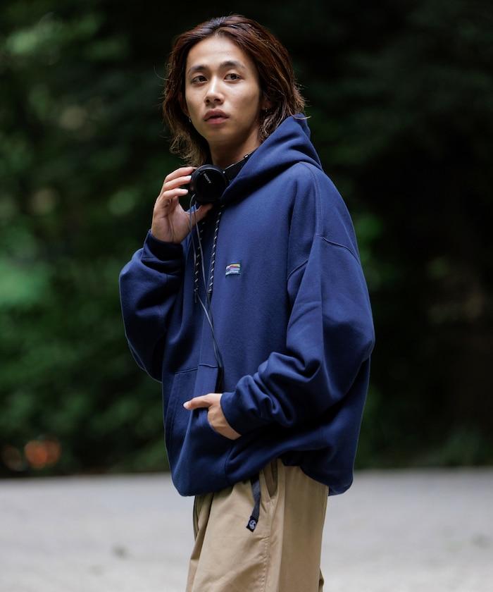 寬鬆版型 單點標誌套頭連帽衛衣/下襬抽繩/加絨內裡