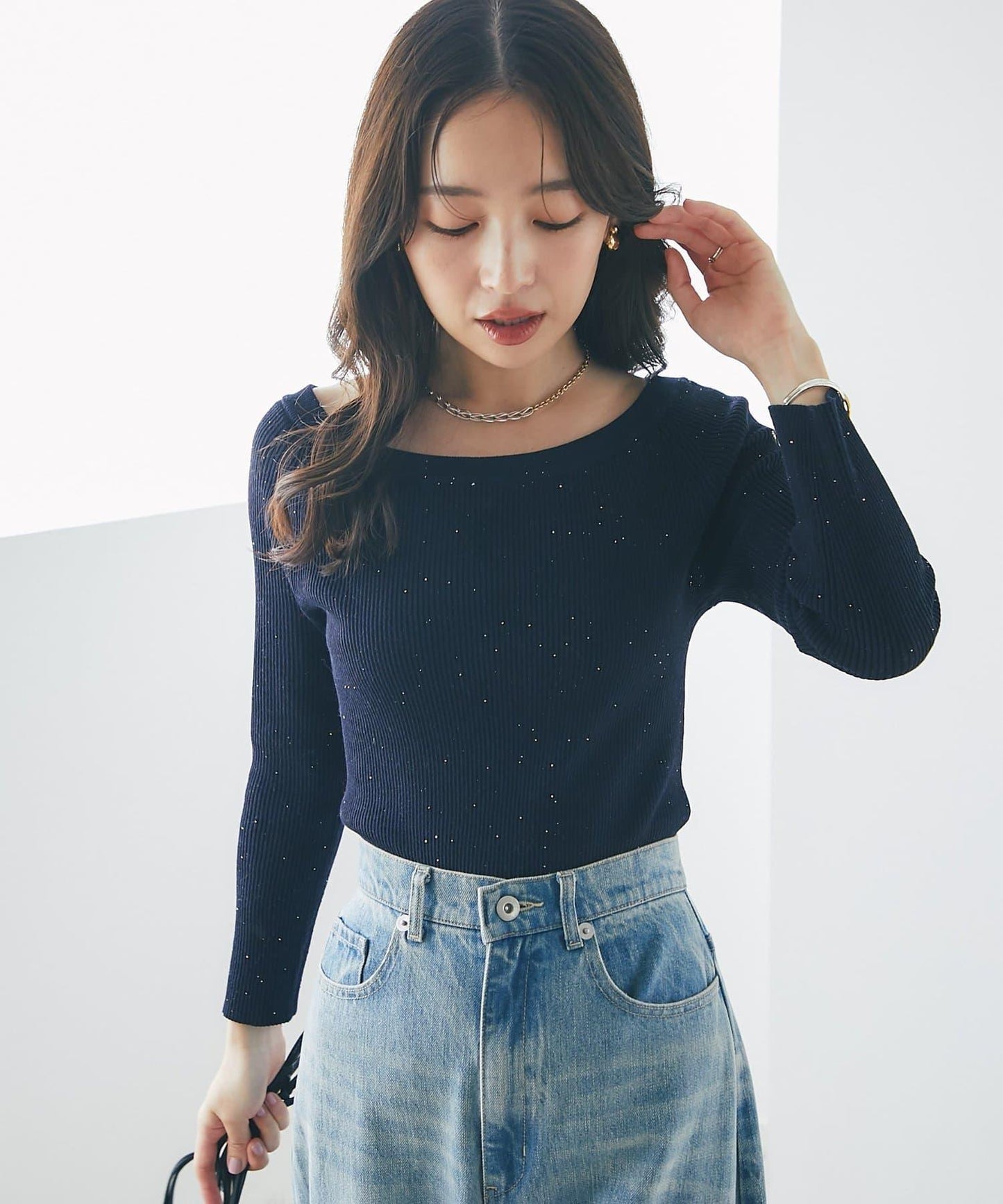 【百搭顯瘦】亮片羅紋一字肩八分袖針織衫