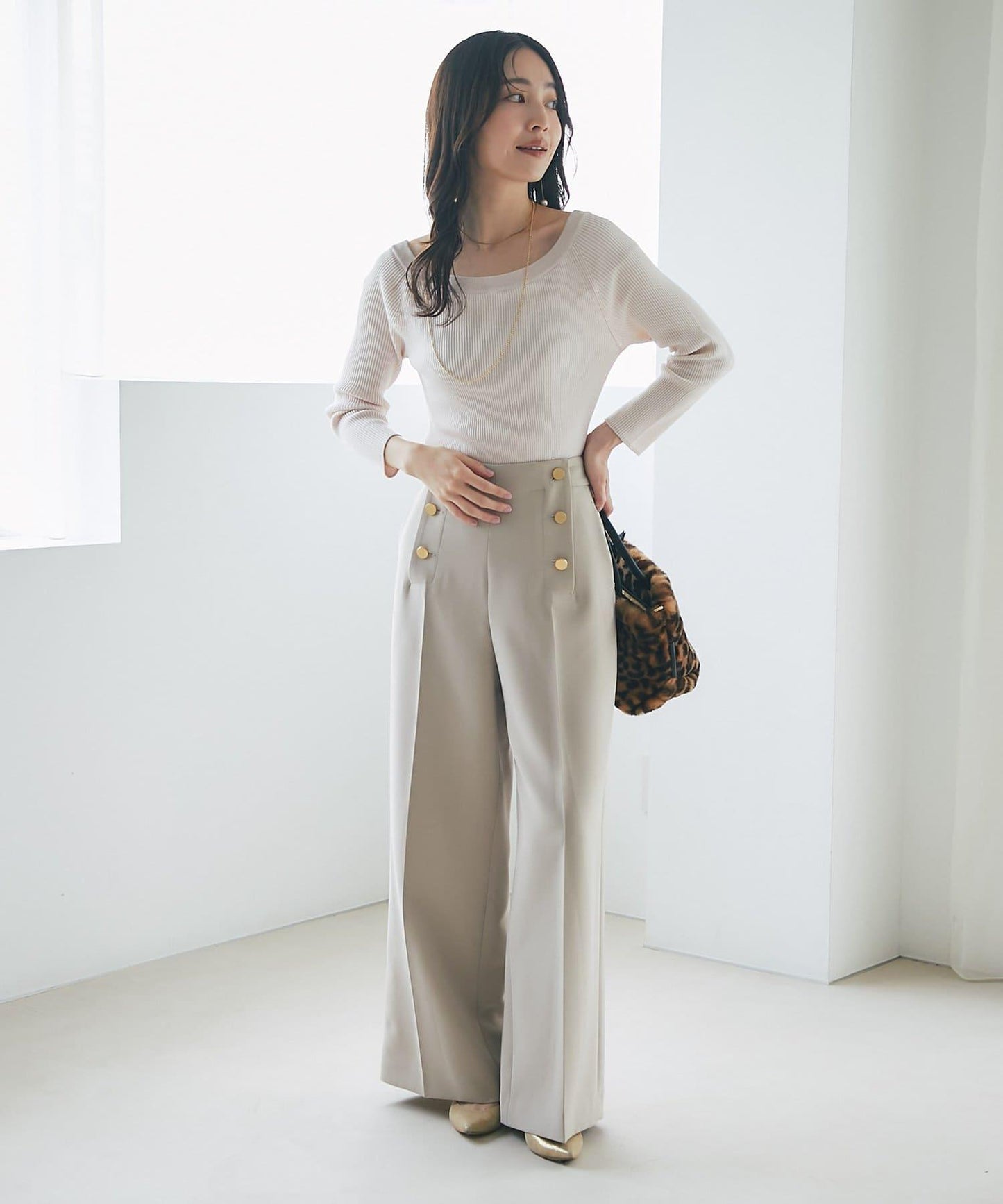 【百搭顯瘦】亮片羅紋一字肩八分袖針織衫