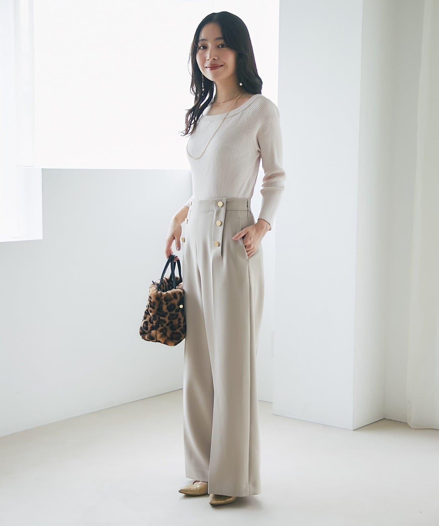 【百搭顯瘦】亮片羅紋一字肩八分袖針織衫