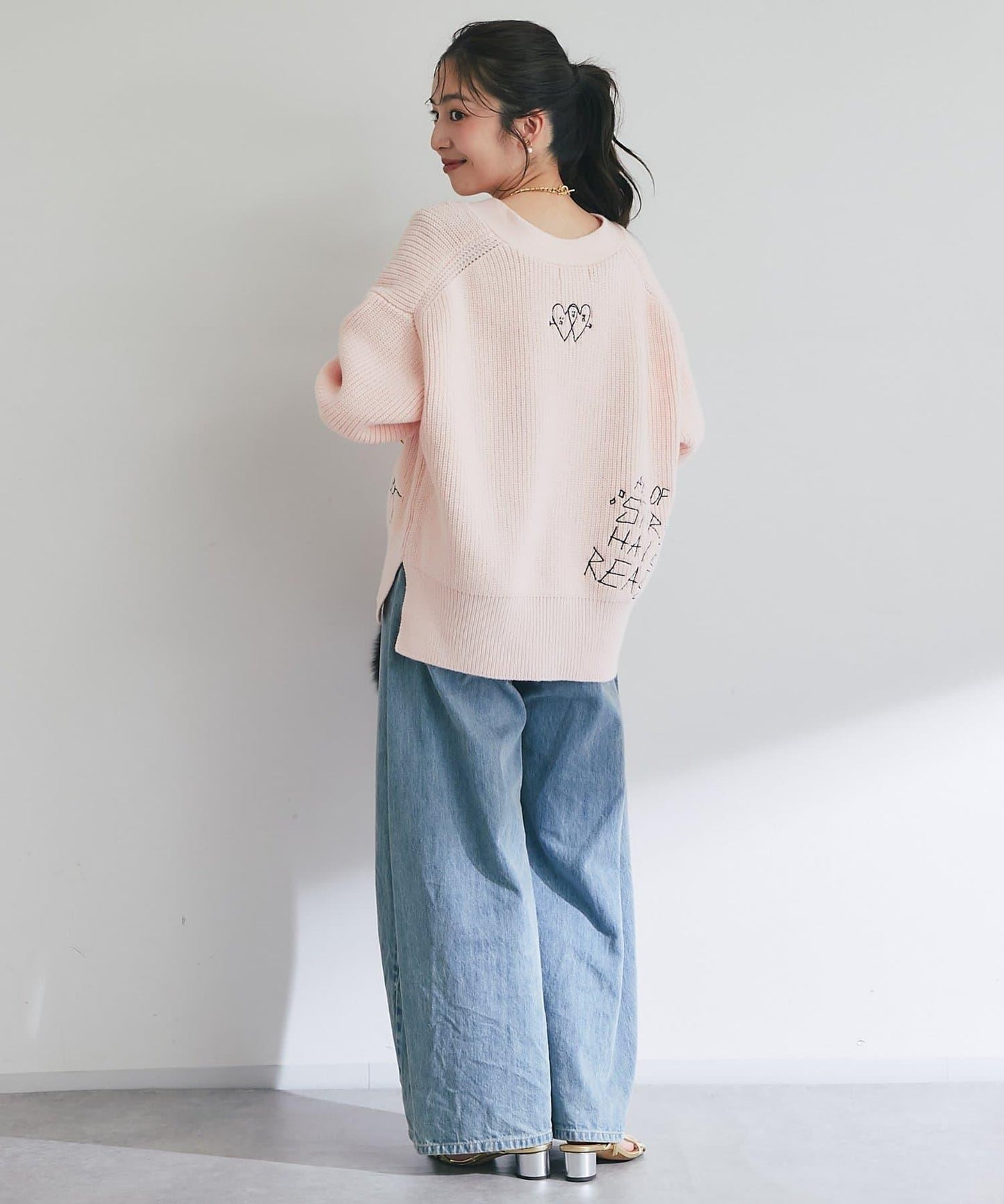 【大人玩趣】手寫風格標誌刺繡單面羅紋開衫