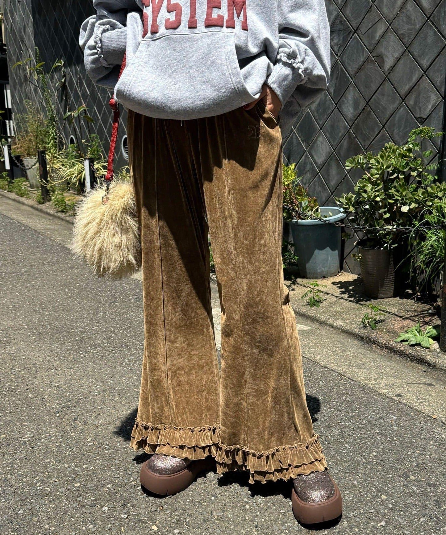 透視植絨荷葉邊休閒褲