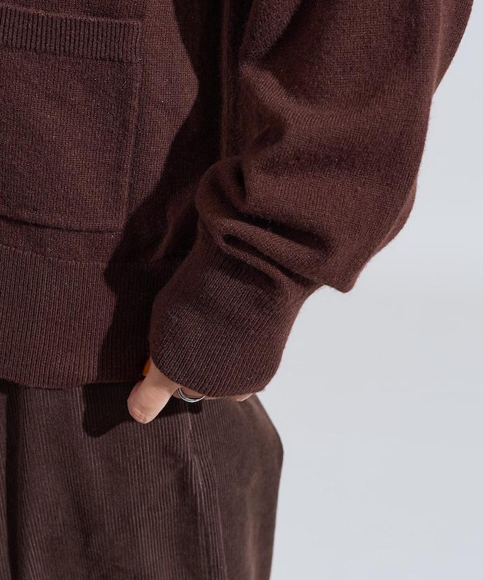 可機洗羊毛混紡翻領針織衫